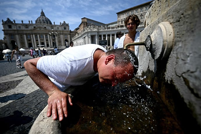 gty-250820-rome-heat-wave-690x460 gty-250820-rome-heat-wave-690x460
