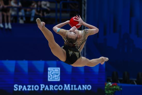 ikromova-takhmina-uzb-during-rhythmic-gymnastics-fig-550nw-14020780g ikromova-takhmina-uzb-during-rhythmic-gymnastics-fig-550nw-14020780g